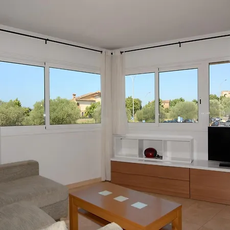 The In Has 2 Bedrooms Apartment *